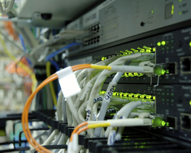 internetkabels in systeem